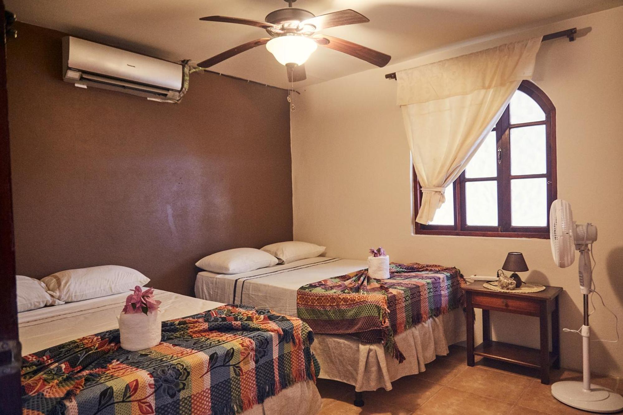 Beachside Stay At Villa Viyarte Сан-Хуан-дель-Сур Экстерьер фото